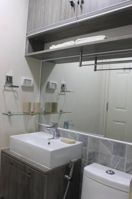 Condo Near Ayala Cebu City W Wifi Balcony Exteriér fotografie